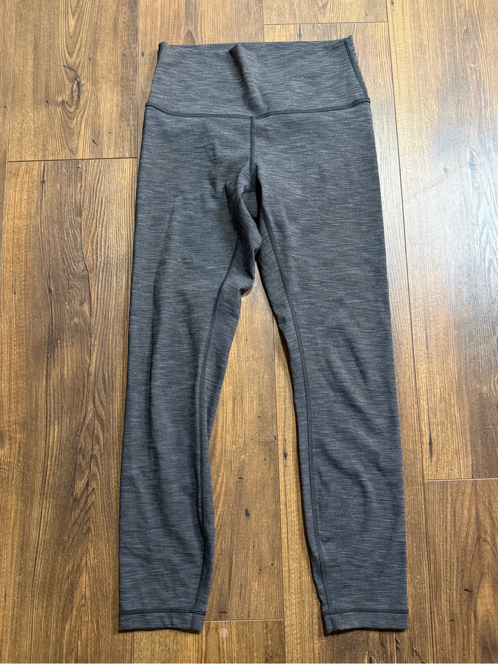 Lululemon Gray Heathered Cropped Leggings Womens Size 6 High Rise Yoga Pants